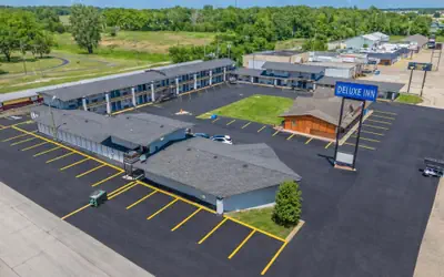 Deluxe Inn Miami, OK