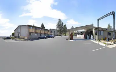 Econo Lodge Inn & Suites Madras