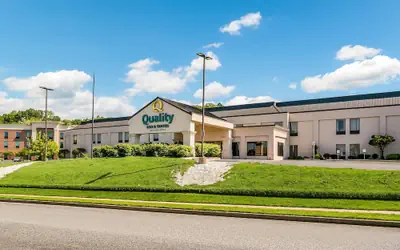 Quality Inn & Suites Bel Air I-95 Exit 77A