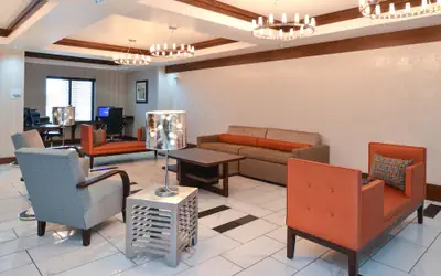 Holiday Inn Express & Suites Greenfield by IHG