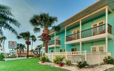 The Island Hotel Near Beach Port Aransas