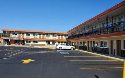 Econo Lodge Inn & Suites Mason City - Clear Lake