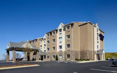 Microtel Inn & Suites by Wyndham Wheeling at Highlands