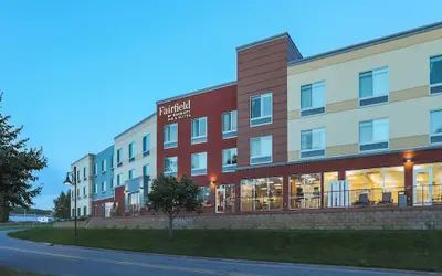 Fairfield Inn & Suites by Marriott Marquette