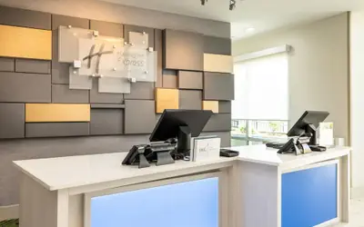 Holiday Inn Express & Suites San Jose Silicon Valley by IHG