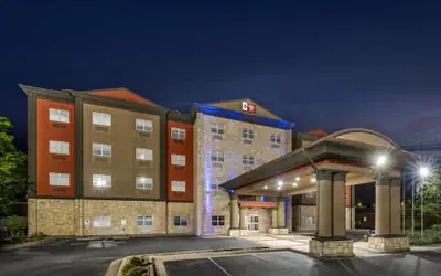 Best Western Plus JFK Inn & Suites
