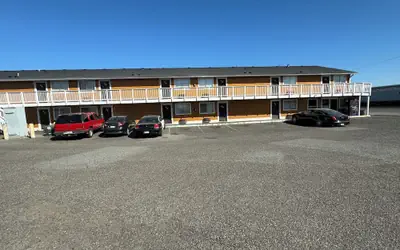 Airport Motel