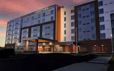 Courtyard by Marriott Indianapolis Fishers