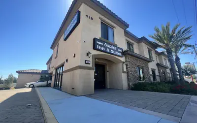 Aspire Inn & Suites Orange