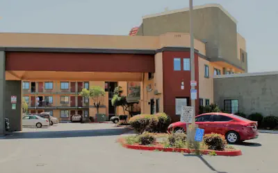 Rancho San Diego Inn & Suites