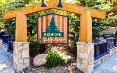 Red Pine 4 Bedrooms RPT-14T by KBM
