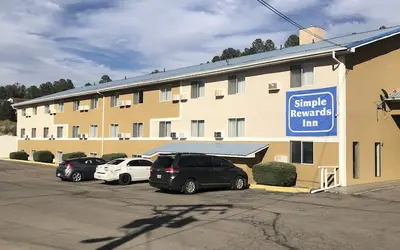 Simple Rewards Inn