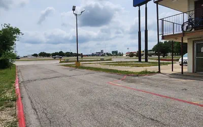 HomeTown Inn and Suites