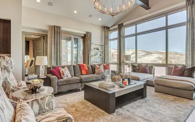 Gorgeous Five Bedroom Penthouse in the Heart of Park City 5 Apartment Hotel by RedAwning