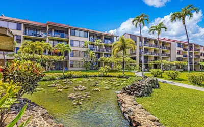 Papakea K406 OceanView 2 Bedroom/2 bath 2 Condo by RedAwning