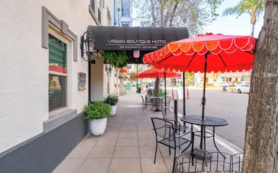 Urban Boutique Hotel