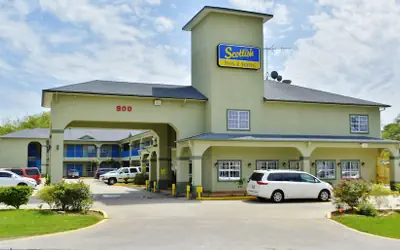 Scottish Inns and Suites Alvin