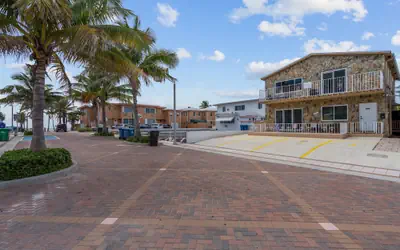 The Tel Hollywood Beach