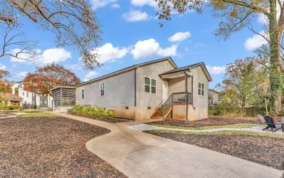 Charlotte Spacious 4BR Home