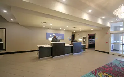 Holiday Inn Express & Suites Charlotte North by IHG