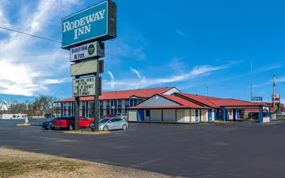 Rodeway Inn Broken Bow - Hochatown