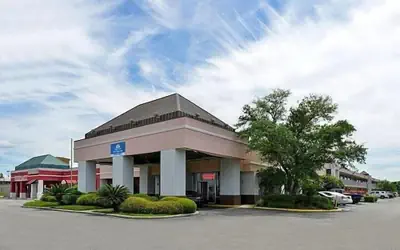 Heritage Inn & Suites by Capital O Baton Rouge I 10