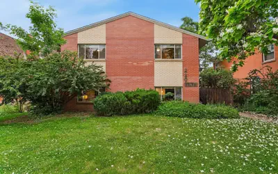 Sage Suite | Calm & Earthy Stay Near Old Town