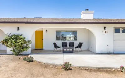 Horseshoe House - Hot Tub, Bbq And Fire Pit! 4 Bedroom Home by RedAwning