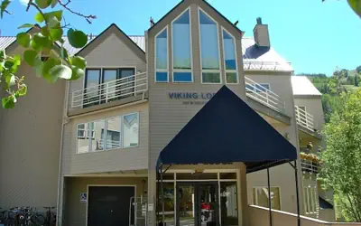 Chic, Modern Walk Anywhere @ Viking Lodge 206 1 Bedroom Condo by RedAwning