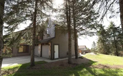 Seven Springs Sunridge 3 Bedrooms Premium Condo, Private Hot Tub! by RedAwning