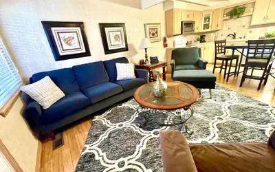 Mountain Harbor Lodge cottage on Lake Ouachita by RedAwning