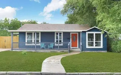 Stylish 4 Br 2Ba Renovated Home Near Downtown