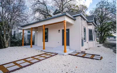 Magnificent 4BR Near Famous Riverwalk and Downtown