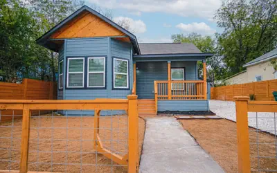 Exceptional 5BR So Close to Riverwalk and Downtown