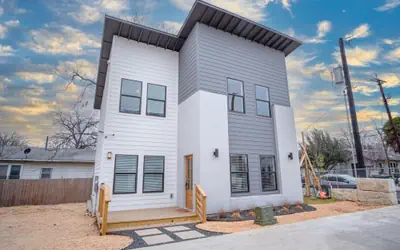 Brand NEW Stylish 3BR 2BA Near Exciting Downtown