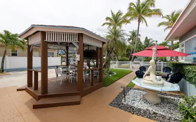 Tropic Isle Boutique Hotel