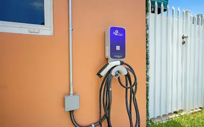 Happy Escape, 15 Min to Beach, Massage Shower Jets, Bar, and BBQ