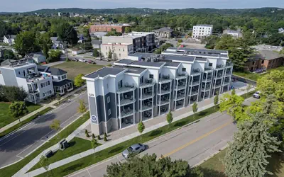 539 Bay St. Lake View Condo Unit 104E