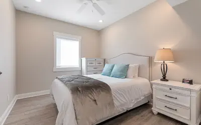 539 Bay St. Lake View Condo Unit 201W