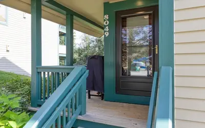 Seven Springs 2BR Loft Premium Condo, sleeps 11! by RedAwning