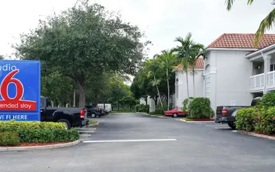 Studio 6 West Palm Beach, FL