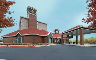 La Quinta Inn & Suites by Wyndham Oklahoma City - NW Expwy