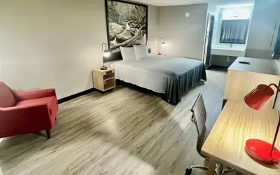 Super 8 by Wyndham Manchester TN