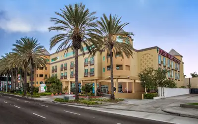 Desert Palms Hotel & Suites