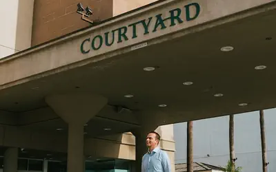 Courtyard by Marriott Los Angeles LAX/Century Boulevard