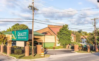 Quality Inn & Suites Coliseum