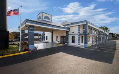 Days Inn by Wyndham Cleveland TN