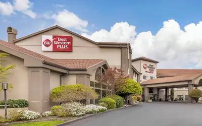 Best Western Plus Mill Creek Inn