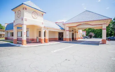 OYO Hotel Greensboro East I 40