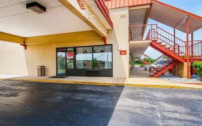 Econo Lodge Dyersburg I-155